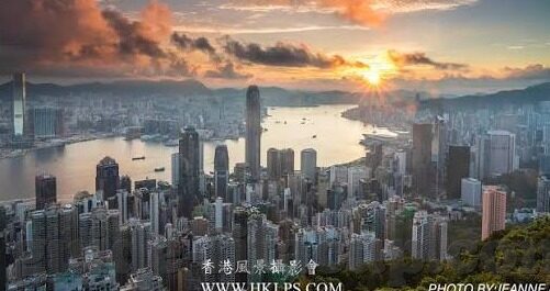 足球竞猜直播比分直播-足球竞猜+直播比分，一场球迷的狂欢盛宴与理性博弈指南